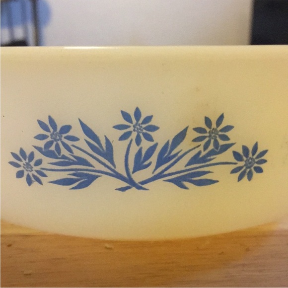 Vintage Anchor Hocking Fire King Blue Flower 436 1 QT Casserole Dish - Picture 2 of 5